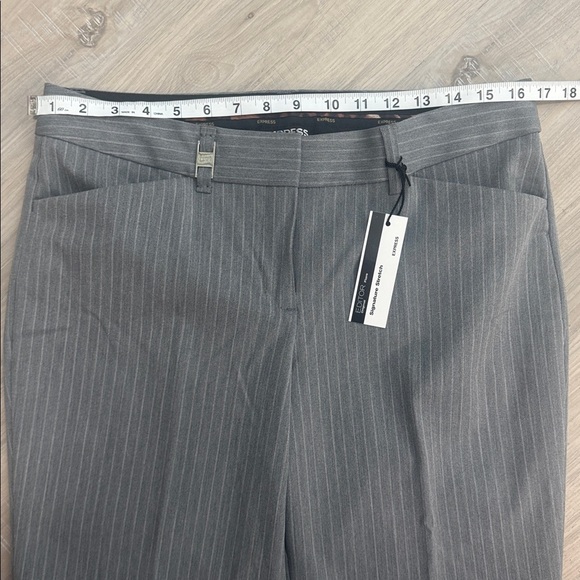 Express Grey and White Pinstriped Signature Stretch Editor Pants. Sz 8/P - Picture 3 of 12